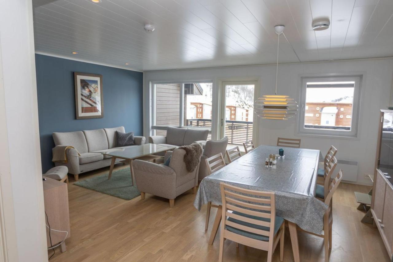 Four Bedroom Holiday Cottage In Sirdal Tjorhom Екстериор снимка